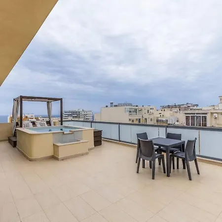 Unique Penthouse With Private Pool & Sea View 公寓 *