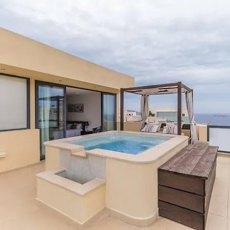 Appartamento Unique Penthouse With Private Pool & Sea View St. Paul's Bay