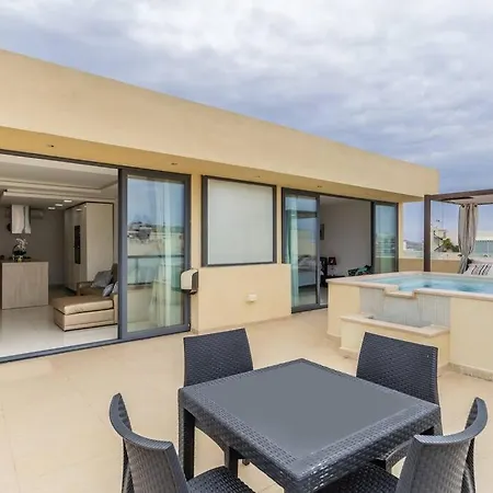 Unique Penthouse With Private Pool & Sea View Apartment St. Paul's Bay